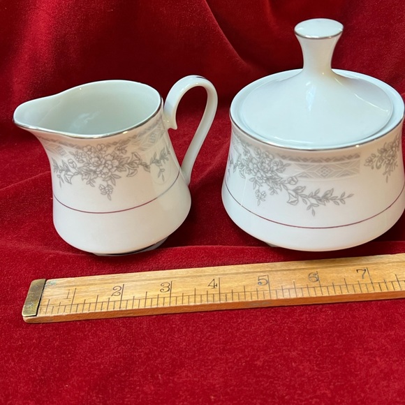 Lovely Lynn’s Covered Sugar and Creamer Set - Picture 9 of 9